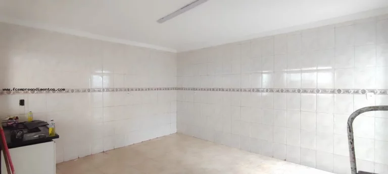 Imagem Casa para Venda em Limeira, Parque Nossa Senhora das Dores, 3 dormitórios, 1 banheiro, 2 vagas