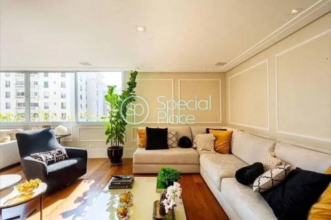 Imagem Apartamento com 207m² em um simpático prédio, em uma das ruas mais charmosa do Jardim Paulista. L...
