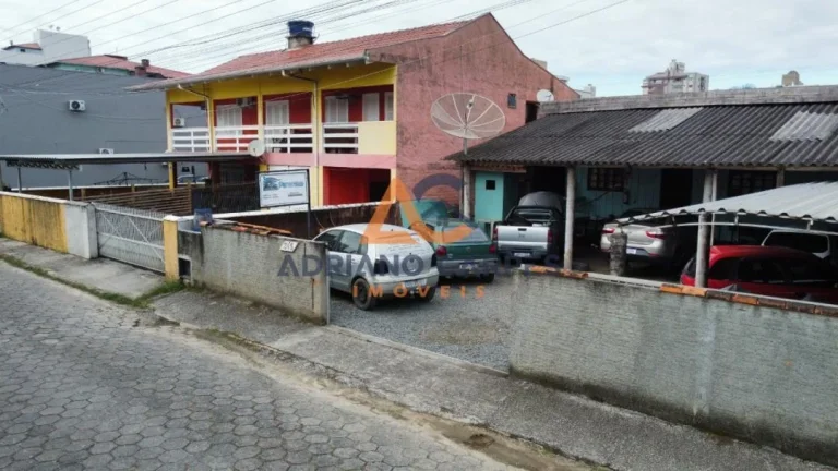 Imagem Casa na Praia de Gravatá, próximo a principal Avenida, aceita permuta e negociação