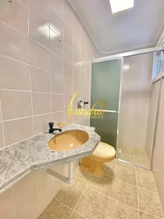 Imagem Apartamento com três dormitorios com box e reformado