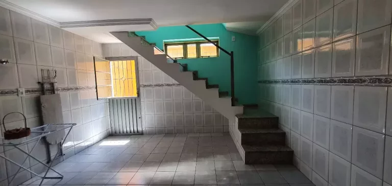Imagem Casa duplex à venda, 3 quartos, 1 suíte, 3 vagas, Belo Vale - Santa Luzia/MG