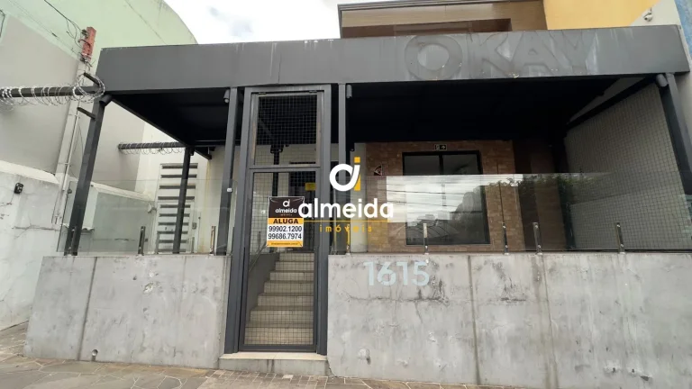 Imagem Casa Comercial 3 dormitórios para alugar Centro Santa Maria/RS