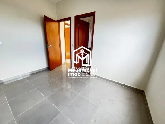 Imagem Casa Bairro JK Luziânia 2 Quartos 3 Vagas 80m² Pia de Granito Pé Direito Alto