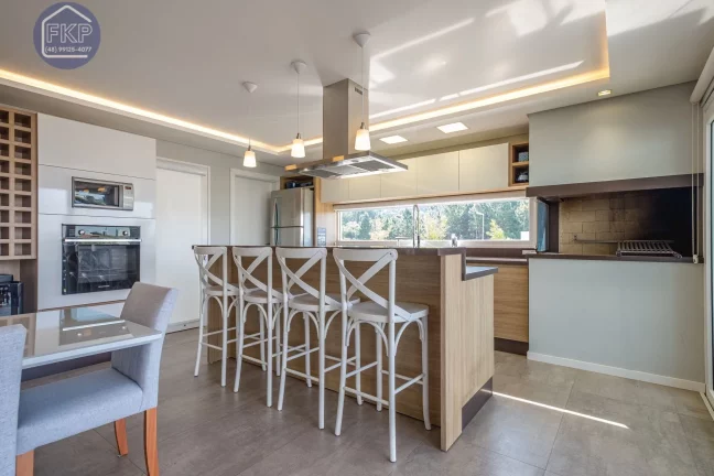 Imagem Casa Alto Padrão 4 dormitórios!