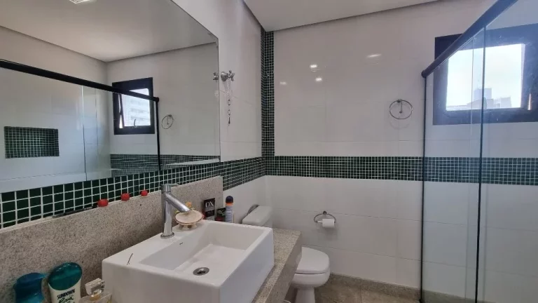 Imagem Flat com 3 dormitórios à venda, 113 m² - Pitangueiras - Guarujá/SP