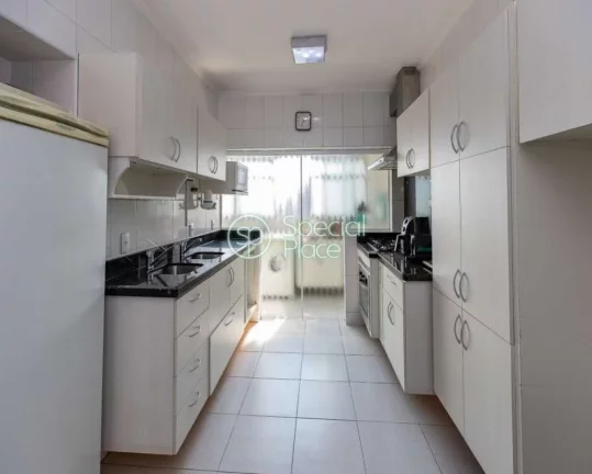 Imagem Muito amplo, janelão, com muita luz natural, em ótimo estado, 140 metros, 3 dormotórios, 1 suíte...