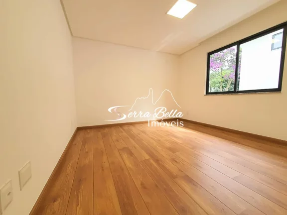 Imagem Casa com 3 dormitórios à venda, 170 m² por R$ 1.580.000,00 - Carlos Guinle - Teresópolis/RJ