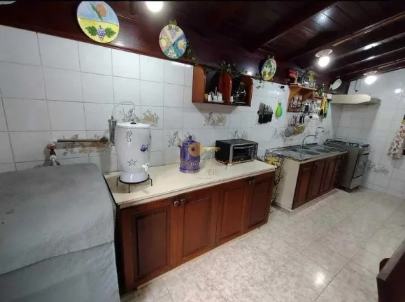 Imagem Casa para Venda em Teresópolis / RJ no bairro Cascata dos Amores