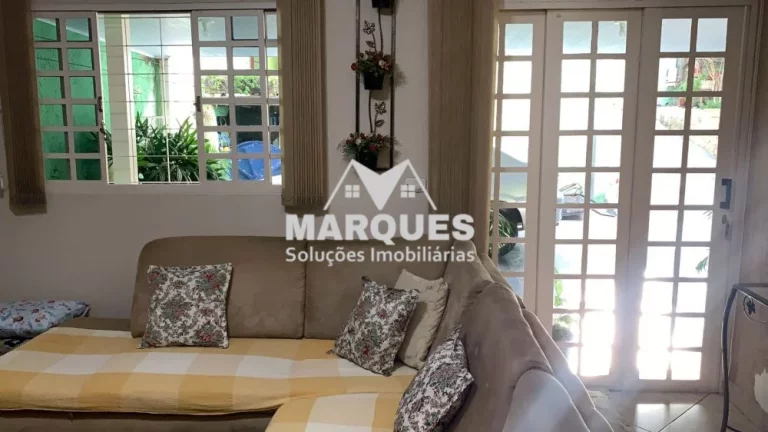 Imagem Casa 3 dorms, c/ 1 salão Comercial 35m2 na frente