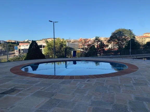 Imagem Apartamento com sacada e vista livre no Condomínio Residencial Arco Íris