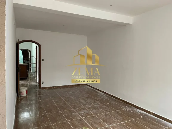 Imagem Sobrado com 363 m2, 03 suites, varias vagas de garagem, piscina.