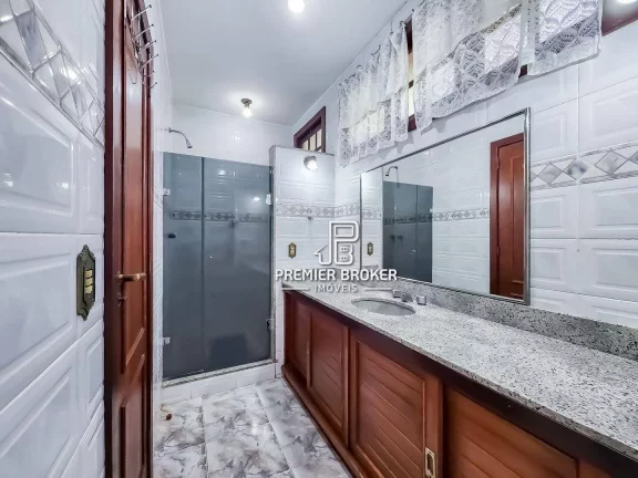 Imagem Casa à venda, 215 m² por R$ 1.300.000,00 - Albuquerque - Teresópolis/RJ