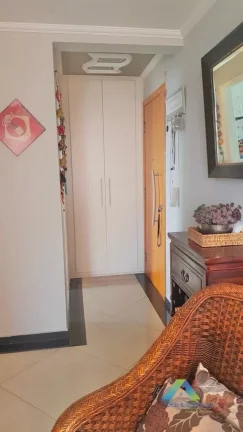 Imagem Lindo apartamento mobiliado à venda com 71m², 3 quartos e 1 vaga