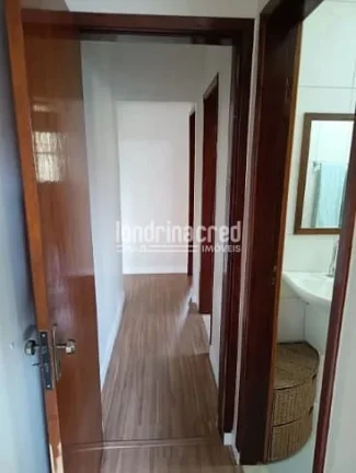 Imagem Casa à Venda em Cambé com 3 Quartos, Terreno de 300 m², 145 m² de Área Construída e 2 Vagas de Garagem