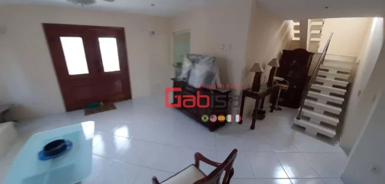 Imagem Casa com 3 dormitórios à venda, 160 m² por R$ 900.000,00 - Rasa - Armação dos Búzios/RJ