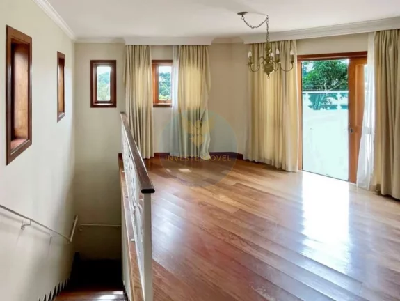 Imagem Casa em Condomínio a Venda no bairro Granja Viana - Carapicuíba, SP