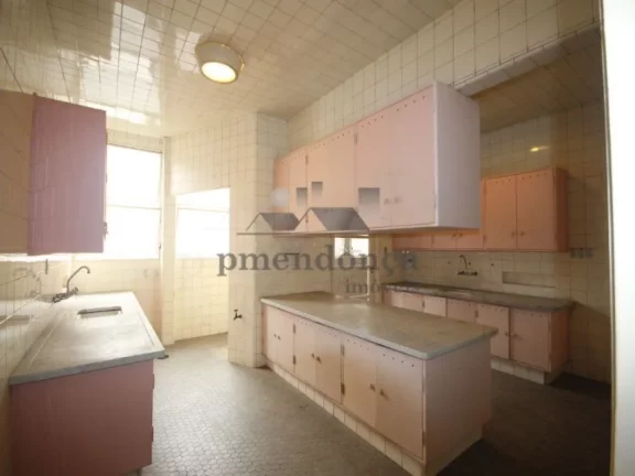 Imagem Apartamento à venda na Av Higienópolis co 4 quartos sendo 2 suites e 3 vagas. 370m2