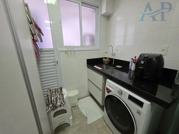 Imagem Apartamento no Canto do Forte em Praia Grande Próximo a Praia