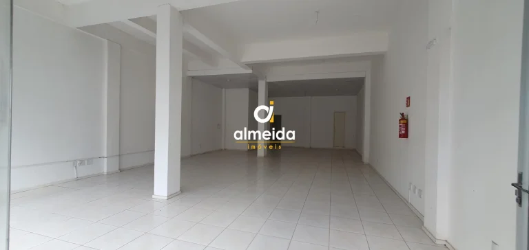 Imagem Sala térrea para locação central ao lado do Registro de Imóveis