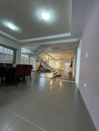 Imagem Casa Sobrado 3 dormitórios ( 1 suíte), 4 vagas, Quintas do Villa Branca.