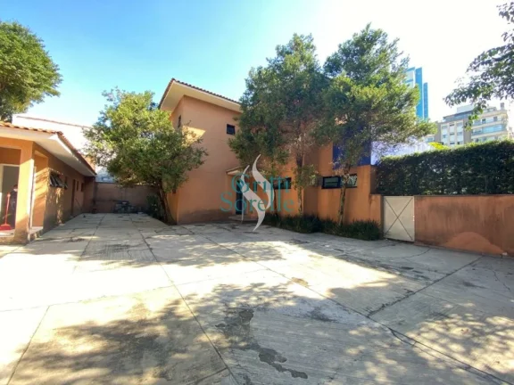 Imagem Excelente Casa Comercial à Venda em Jardim América - São Paulo/SP.