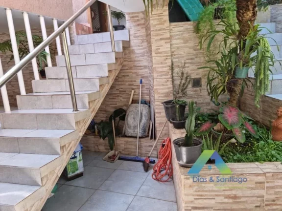 Imagem Sobrado com 3 dormitórios 1 suite 2 vagas