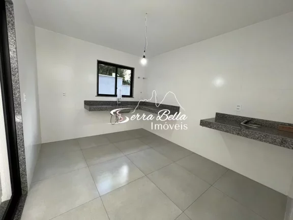 Imagem Casa Recém Construida Alto Padrão em Várzea, Teresópolis/RJ