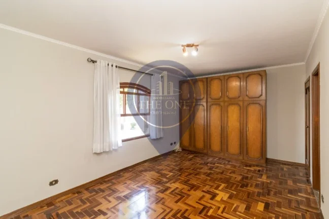Imagem Casa à venda em São Paulo-SP, Alto de Pinheiros: 3 quartos, 1 suíte, 2 salas, 4 banheiros, 2 vagas, 162m². Confira!