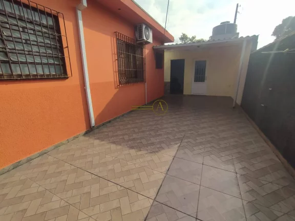 Imagem Casa Térrea, com 2 dorms e Edícula à venda em Peruíbe/SP