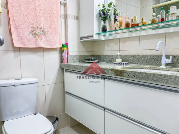 Imagem Apartamento com 2 dormitórios à venda, 82 m² por R$ 640.000,00 - Icaraí - Niterói/RJ