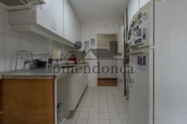 Imagem Apartamento em Pinheiros com 3 quartos( 1 sui­te ) e 2 vagas, 95m²