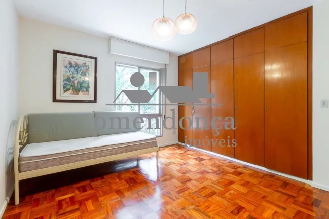 Imagem Apartamento Perdizes com 4 quartos (1 sui­te) e 2 vagas, 220m²