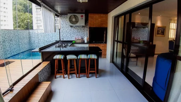 Imagem Pitangueiras - Alto padrão - Reformado - 200 m² úteis - Lazer.