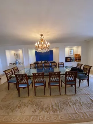 Imagem Luxuoso apartamento de 5 quartos e 4 suítes em Higienópolis, São Paulo-SP: 5 banheiros, 5 vagas de garagem e 450m² de área.