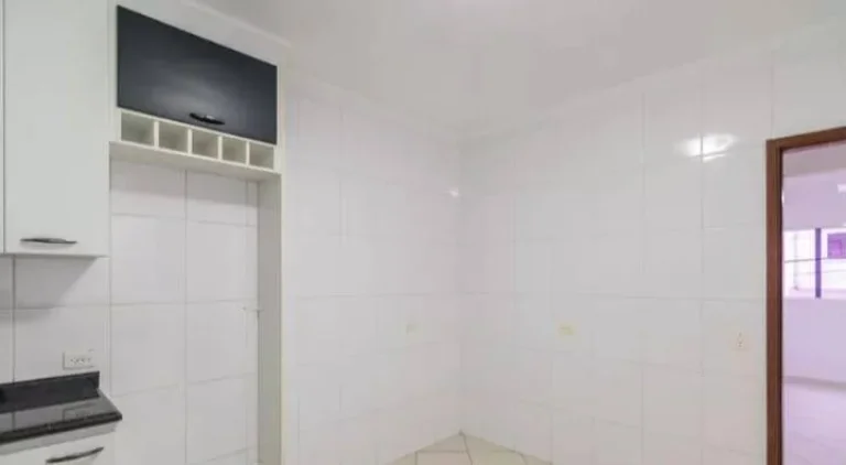 Imagem Casa assobradada residencial, bem distribuída e pronta para morar.