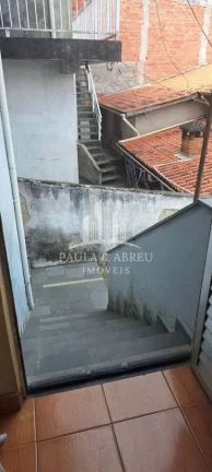 Imagem Sobrado com 300m², Escritura, Ótimo salão comercial(7 X 11mts), 2 Casas (4 Cômodos cada), Excelente Localização no Jardim Zaíra, Mauá-SP