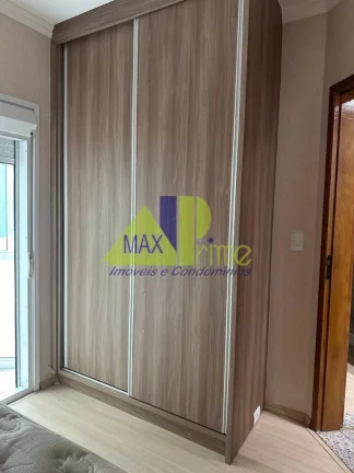 Imagem Casa à venda na Vila Granada, São Paulo-SP: 2 quartos, 1 suíte, 1 sala, 2 banheiros, 2 vagas, 160m². Confira já!