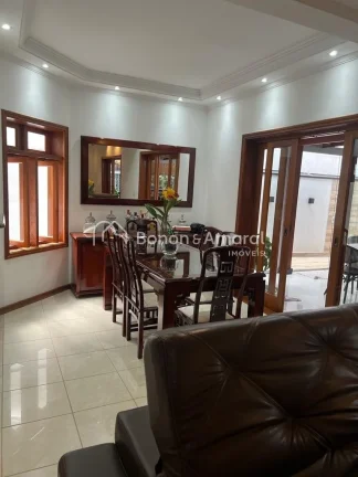 Imagem Casa com 4 Quartos à venda em Valinhos - SP.

Localizado no Condomínio Terras do Oriente a casa co...