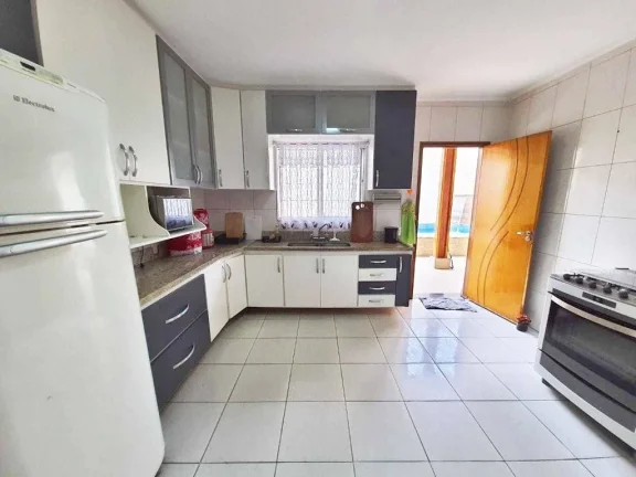 Imagem Casa reformada isolada 2 dormitórios no Jardim Japurá