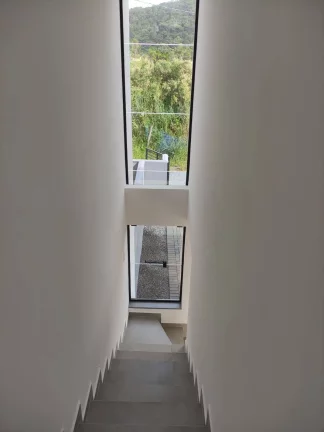Imagem Sobrado Geminado à venda em Ubatuba, Enseada