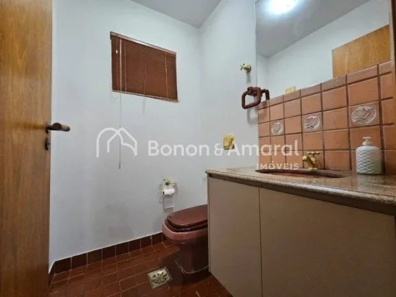 Imagem Excelente casa, espaçosa, construção sólida, com telhado novo, ideal para quem procura conforto ...