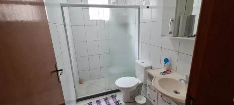 Imagem Casa para Venda em Rio de Janeiro, Campo Grande, 4 dormitórios, 1 suíte, 3 banheiros, 5 vagas