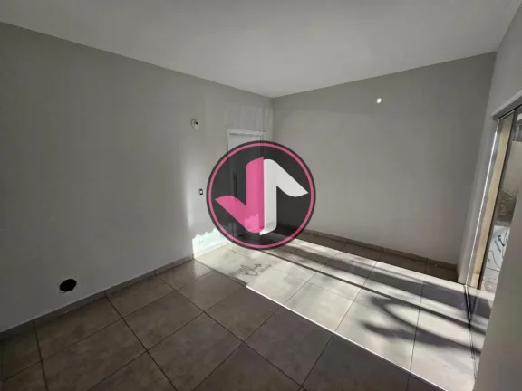 Imagem Se você procura um imóvel comercial espaçoso e bem localizado em Cuiabá, esta Casa Comercial no ...