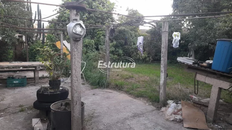 Imagem Casa de esquina no bairro Carolina