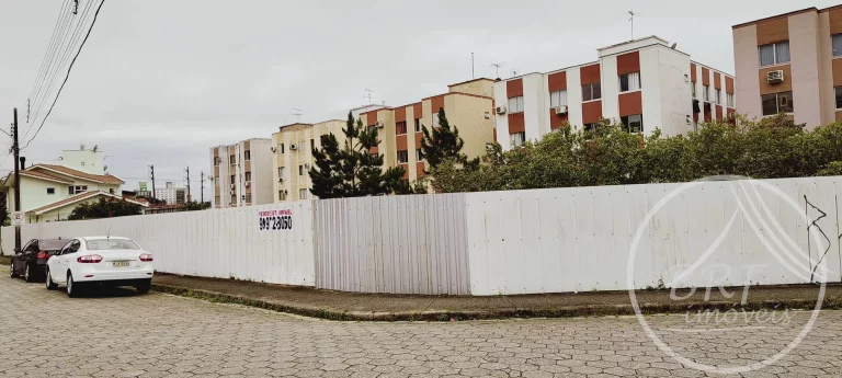 Vendo terreno de 1431,00 m2 - Kobrasol II - viabilidade 14 Pavimentos