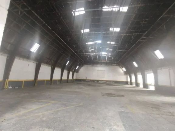 Imagem Galpão para Alugar com 944m² e 70 vagas!!!