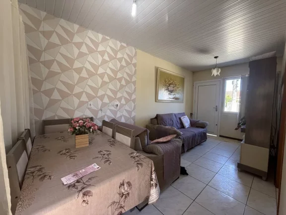 Imagem Casa 60m2, 2 Quartos, Bairro Três Marias, Esteio