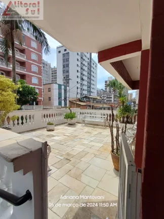 Imagem Imperdível cobertura de 2 quartos com suite e 2 vagas de garagem em Praia Grande-SP!
