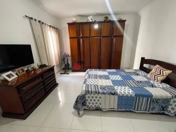 Imagem Casa à venda 2 Quartos, 2 Vagas, 150M², Jardim das Maravilhas, Santo André - SP