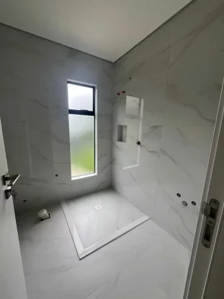 Imagem Casa triplex com 3 suítes sendo 1 suíte master - América | Joinville/SC